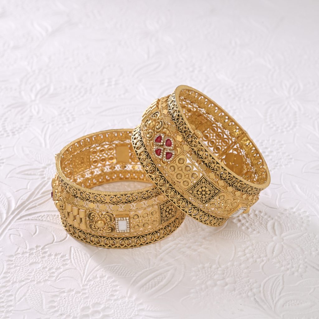 Gold Kada