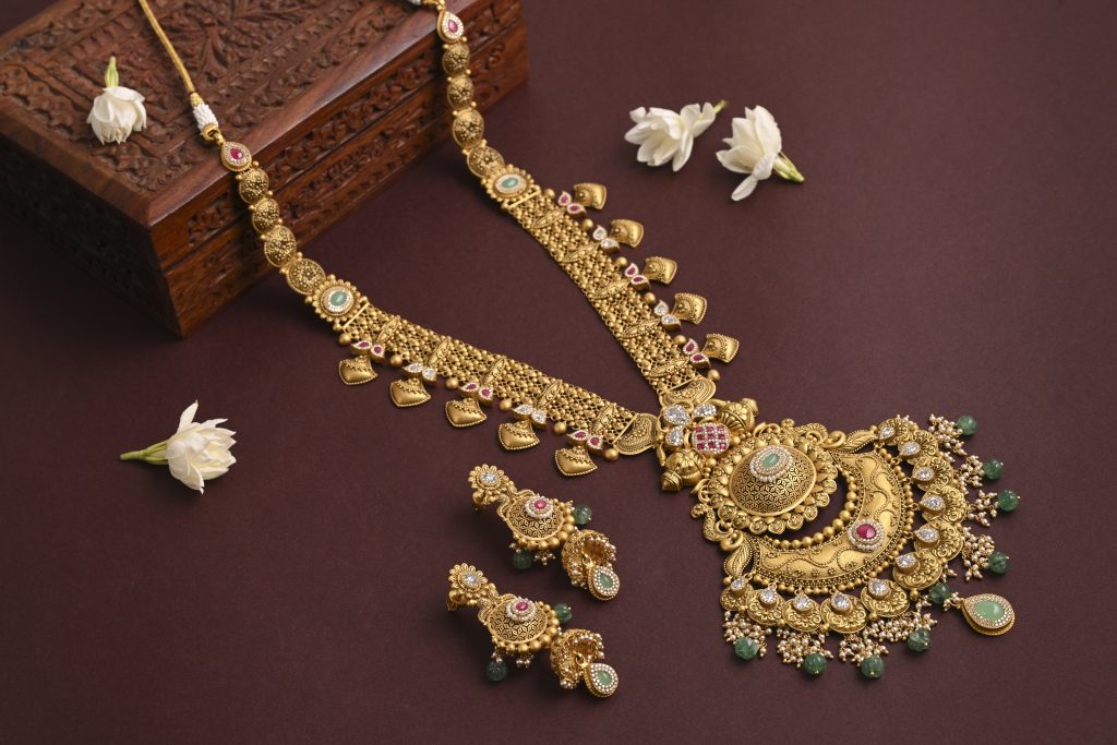 Gold Long necklace set